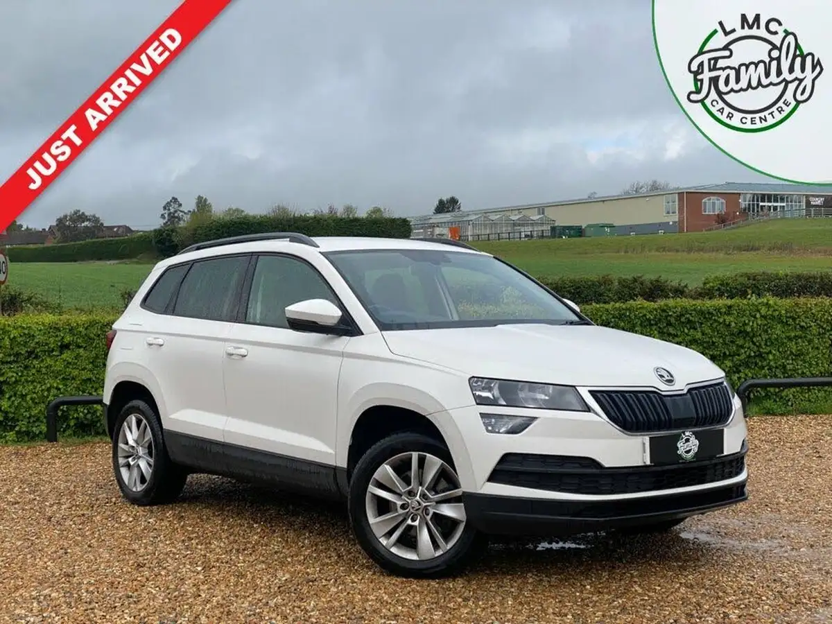2018-skoda-karoq-10-tsi-se-ss-big-0