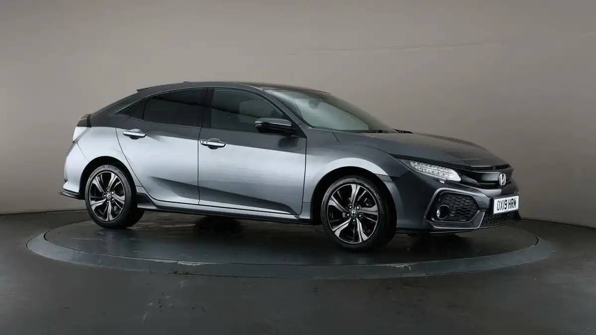 2019-honda-civic-15-vtec-turbo-sport-plus-ss-big-47