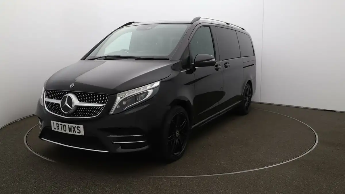 2020-mercedes-benz-v-class-20d-v220d-amg-line-long-big-31