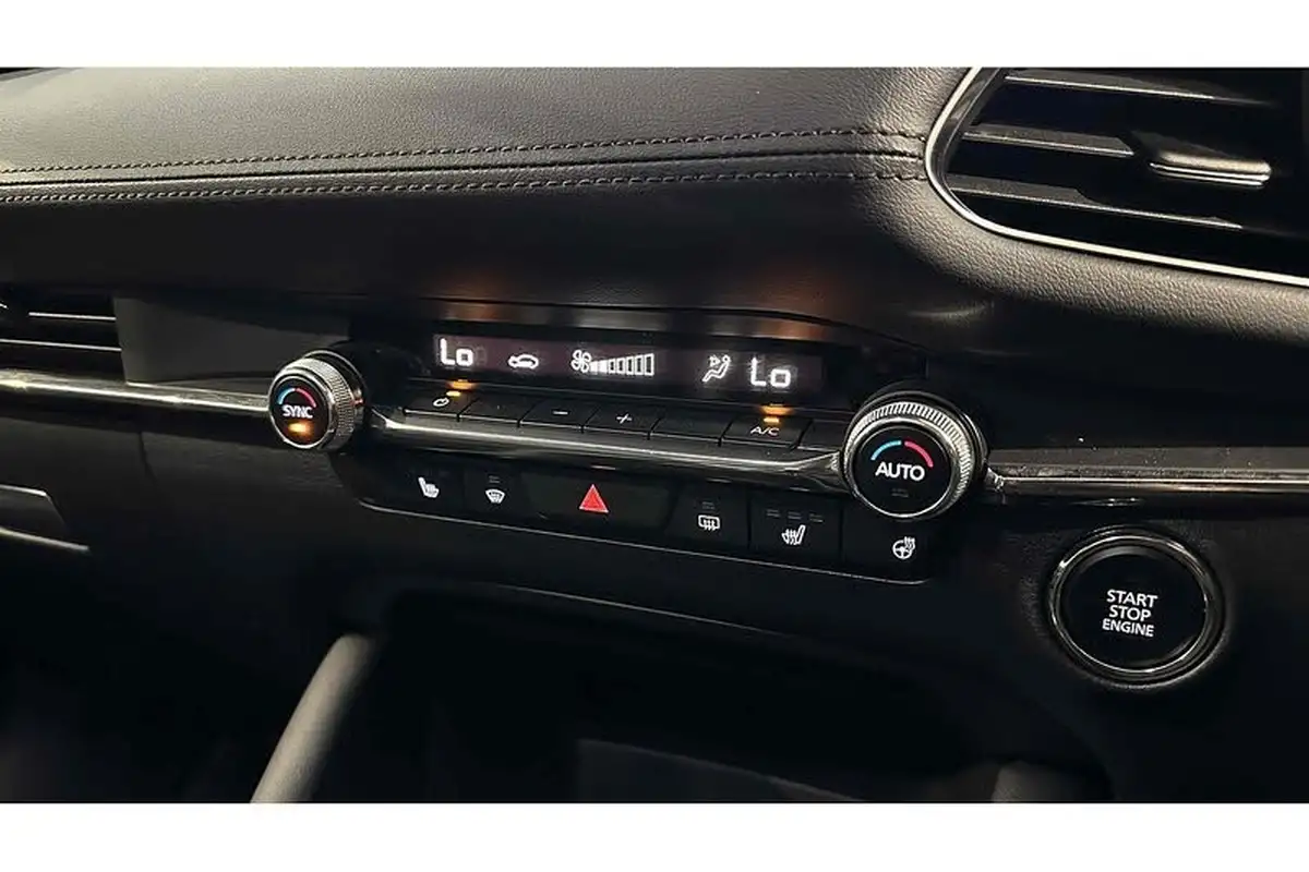 2022-mazda-mazda3-20-gt-sport-186ps-saloon-4d-big-34