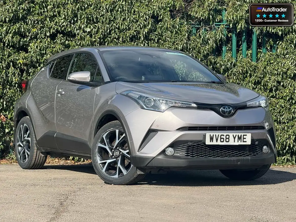 2018-toyota-c-hr-12-design-big-32