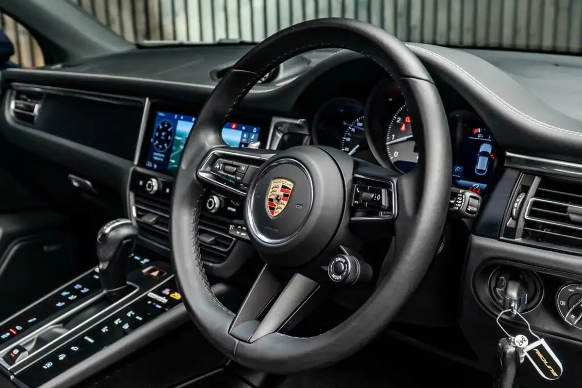 2022-porsche-macan-29-v6-gts-big-27