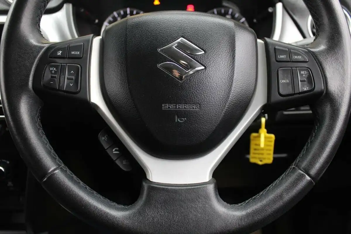 2017-suzuki-vitara-16-sz-t-big-28