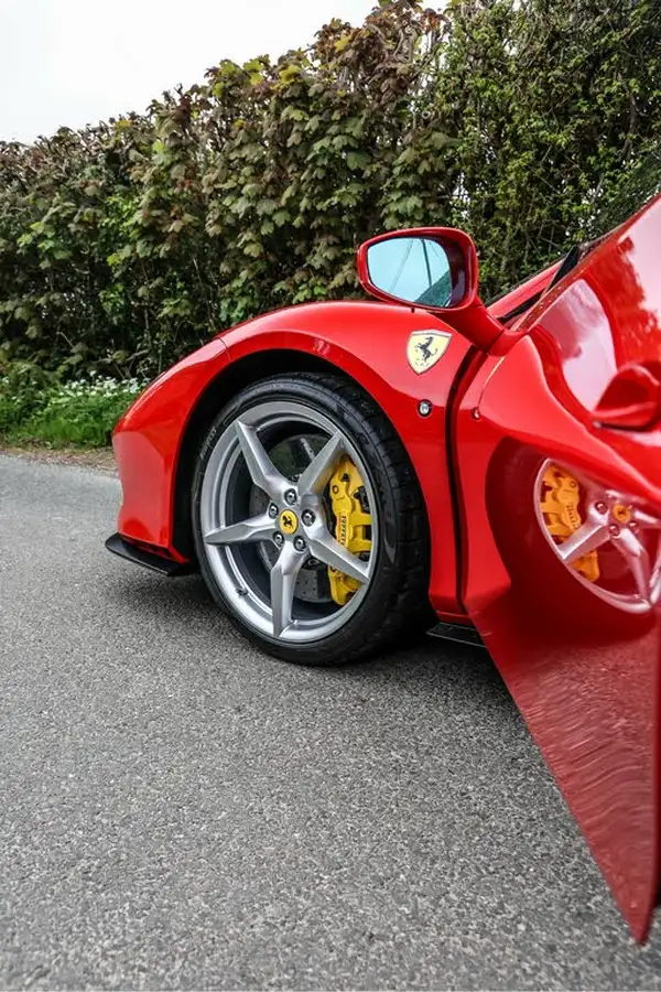 2021-ferrari-f8-tributo-big-29