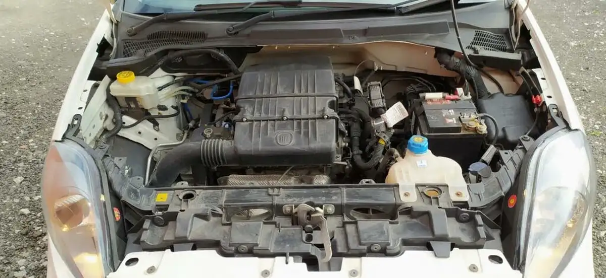 2016-fiat-punto-12-easy-5d-big-23