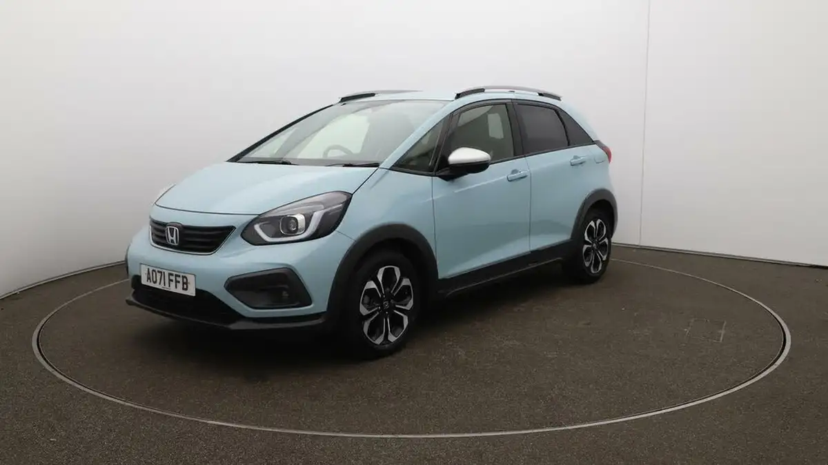 2022-honda-jazz-15-i-mmd-crosstar-ex-109ps-two-tone-big-3
