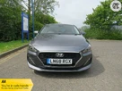 2018-hyundai-i30-14-t-gdi-se-nav-isg-fastback-dct-small-4