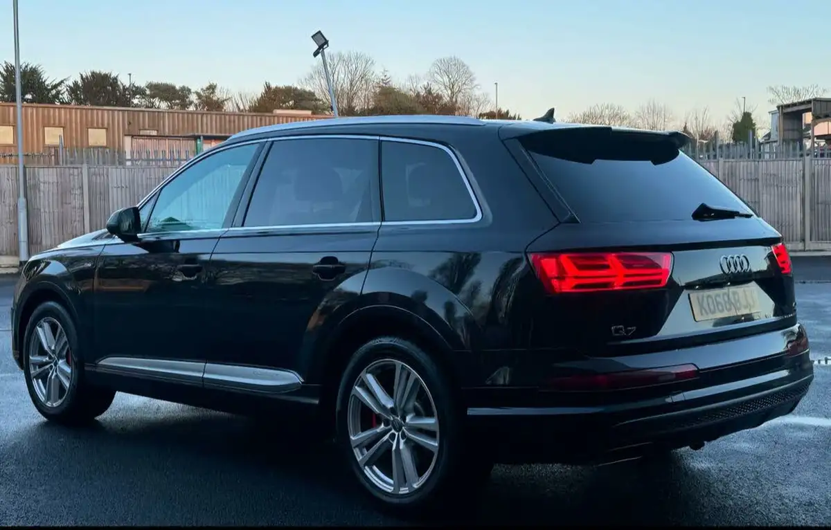 2018-audi-q7-30-45-tdi-s-line-big-14