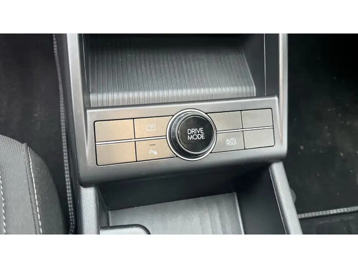 2024-hyundai-kona-e-advance-218ps-65kwh-big-21
