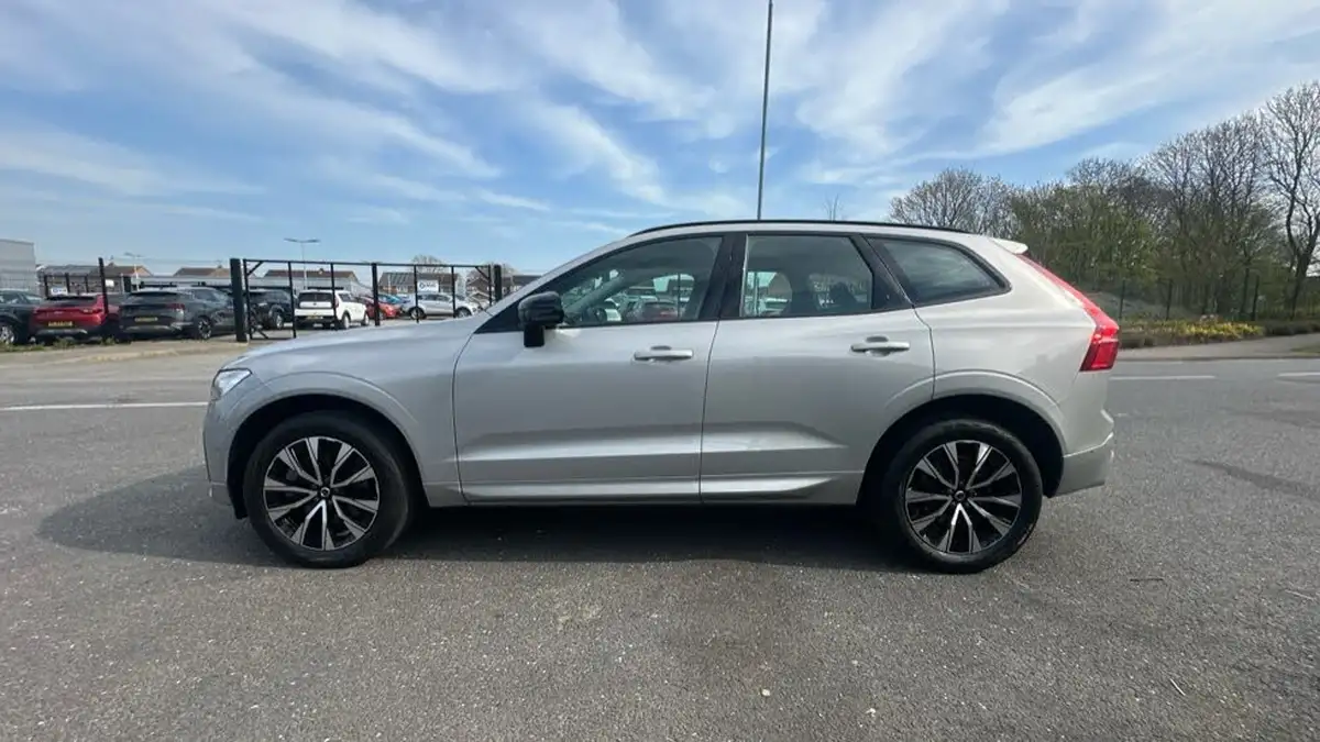 2023-volvo-xc60-20td-b4-plus-big-7