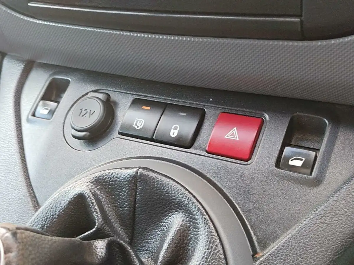 2018-citroen-berlingo-16td-l1625-enterprise-special-edition-panel-big-13