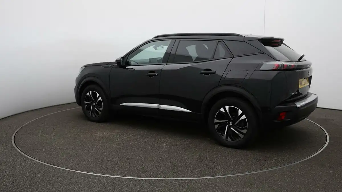 2023-peugeot-2008-suv-e-gt-136bhp-50kwh-station-wagon-big-10