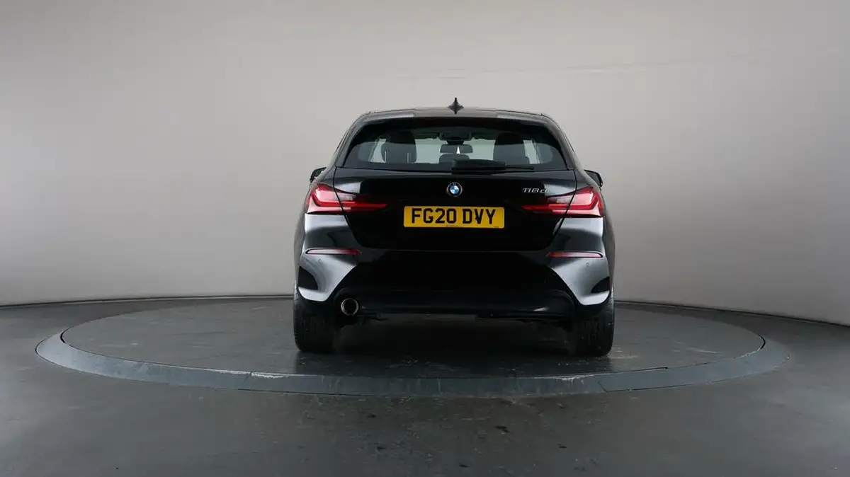 2020-bmw-1-series-15td-116d-sport-big-5