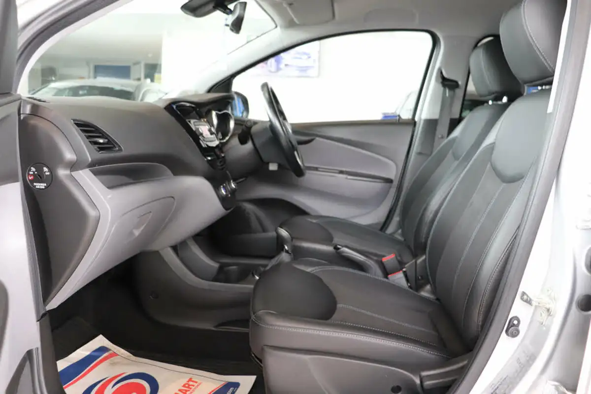 2017-vauxhall-viva-10i-sl-easytronic-big-31