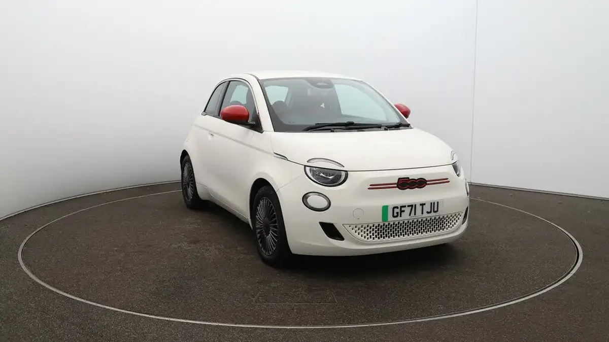 2021-fiat-500-e-red-117bhp-big-33