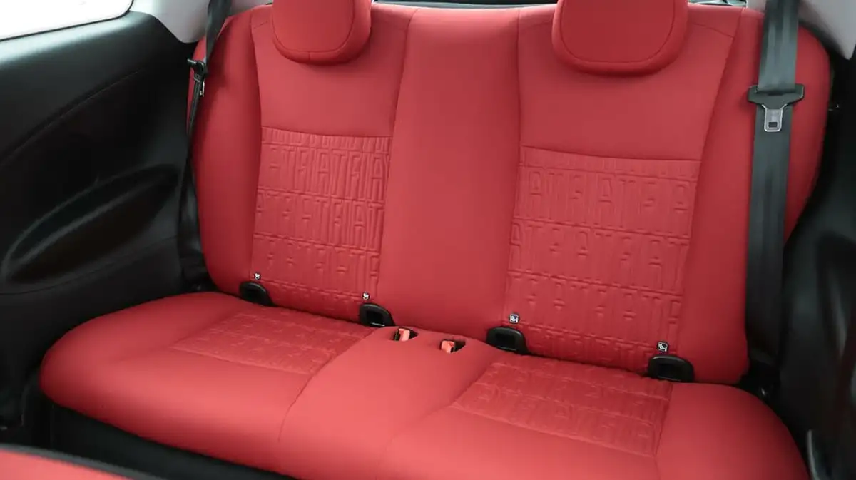 2021-fiat-500-e-red-117bhp-big-16
