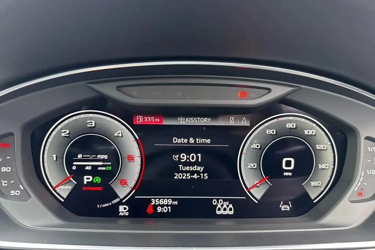 2022-audi-a8-30-50-tdi-black-edition-big-32