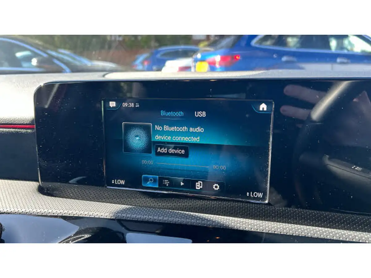 2019-mercedes-benz-a-class-13-a180-amg-line-hatchback-5d-big-34