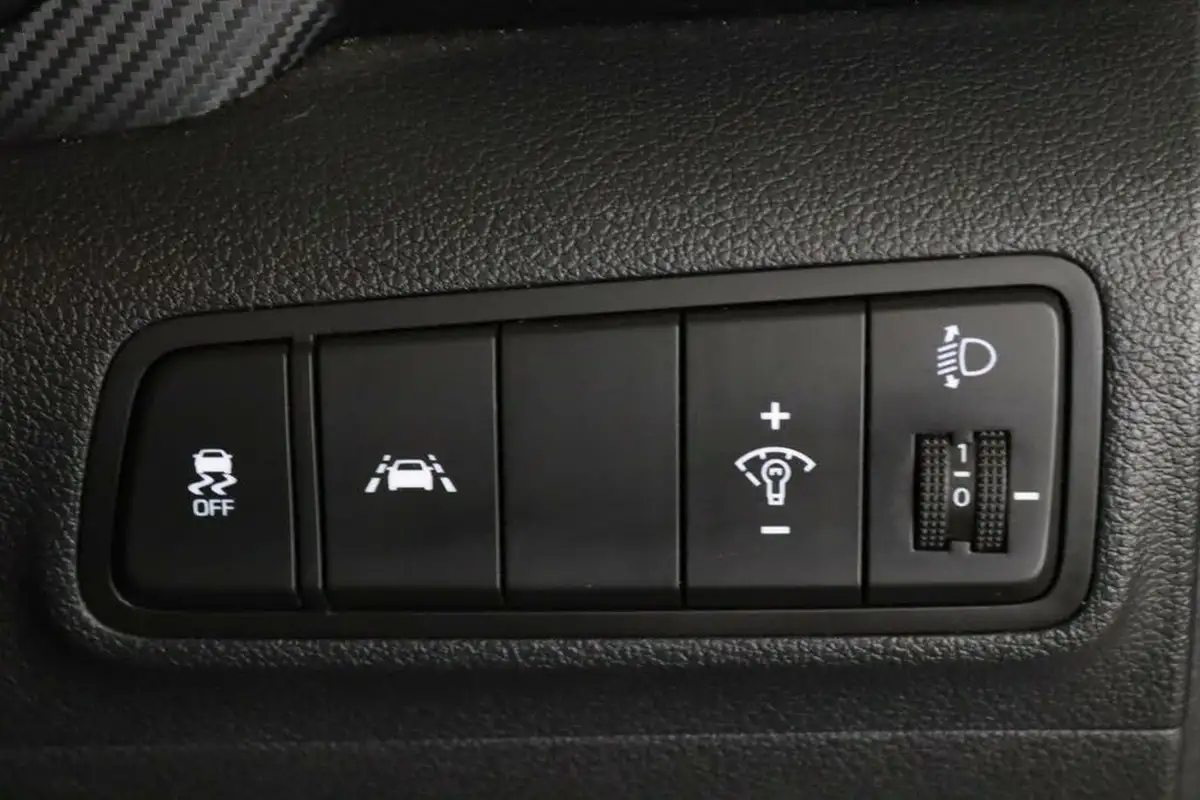 2020-hyundai-tucson-16crdi-se-nav-115ps-48-volt-hybrid-big-16