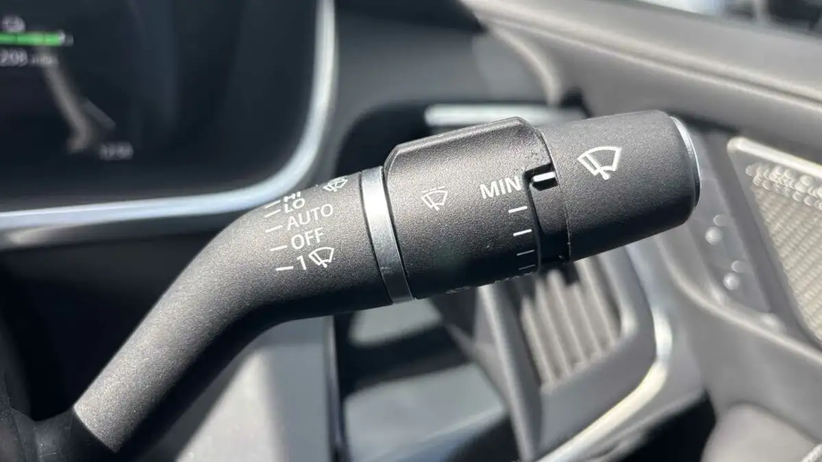 2023-jaguar-i-pace-ev400-hse-black-big-31