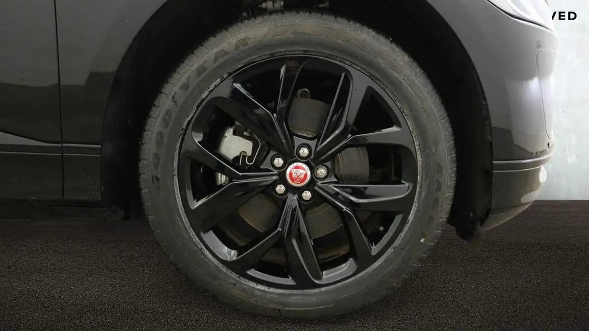 2023-jaguar-i-pace-ev400-hse-black-big-7