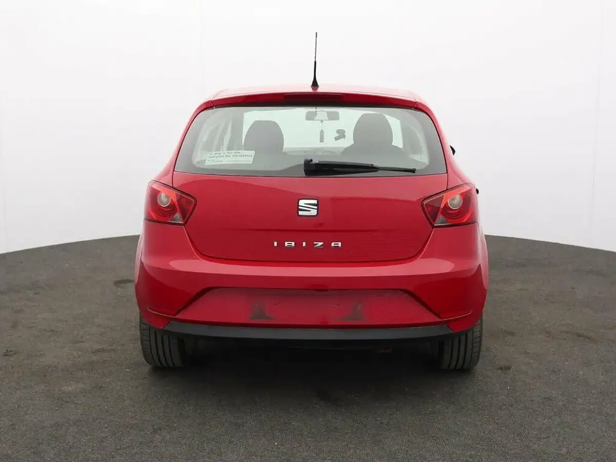 2015-seat-ibiza-14-toca-hatchback-5d-big-4