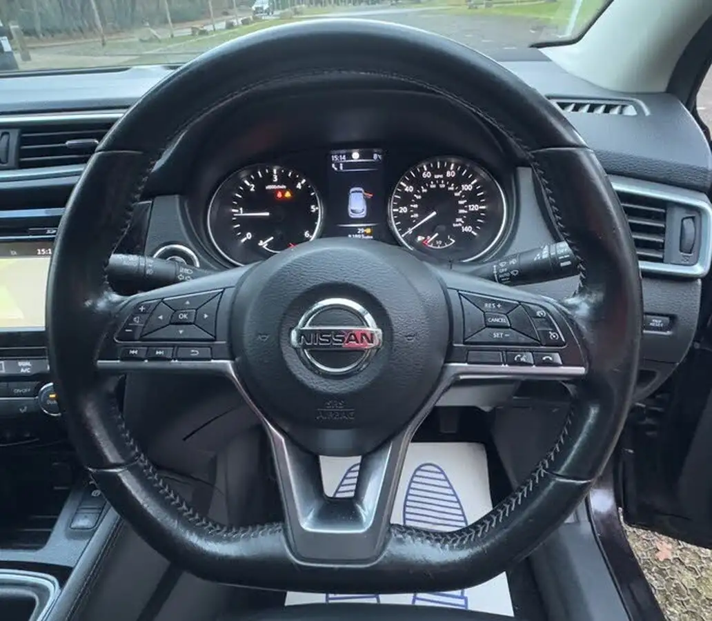 2017-nissan-qashqai-15dci-tekna-big-14
