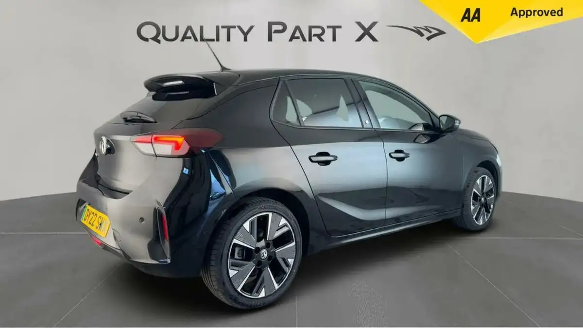 2022-vauxhall-corsa-e-sri-premium-big-2