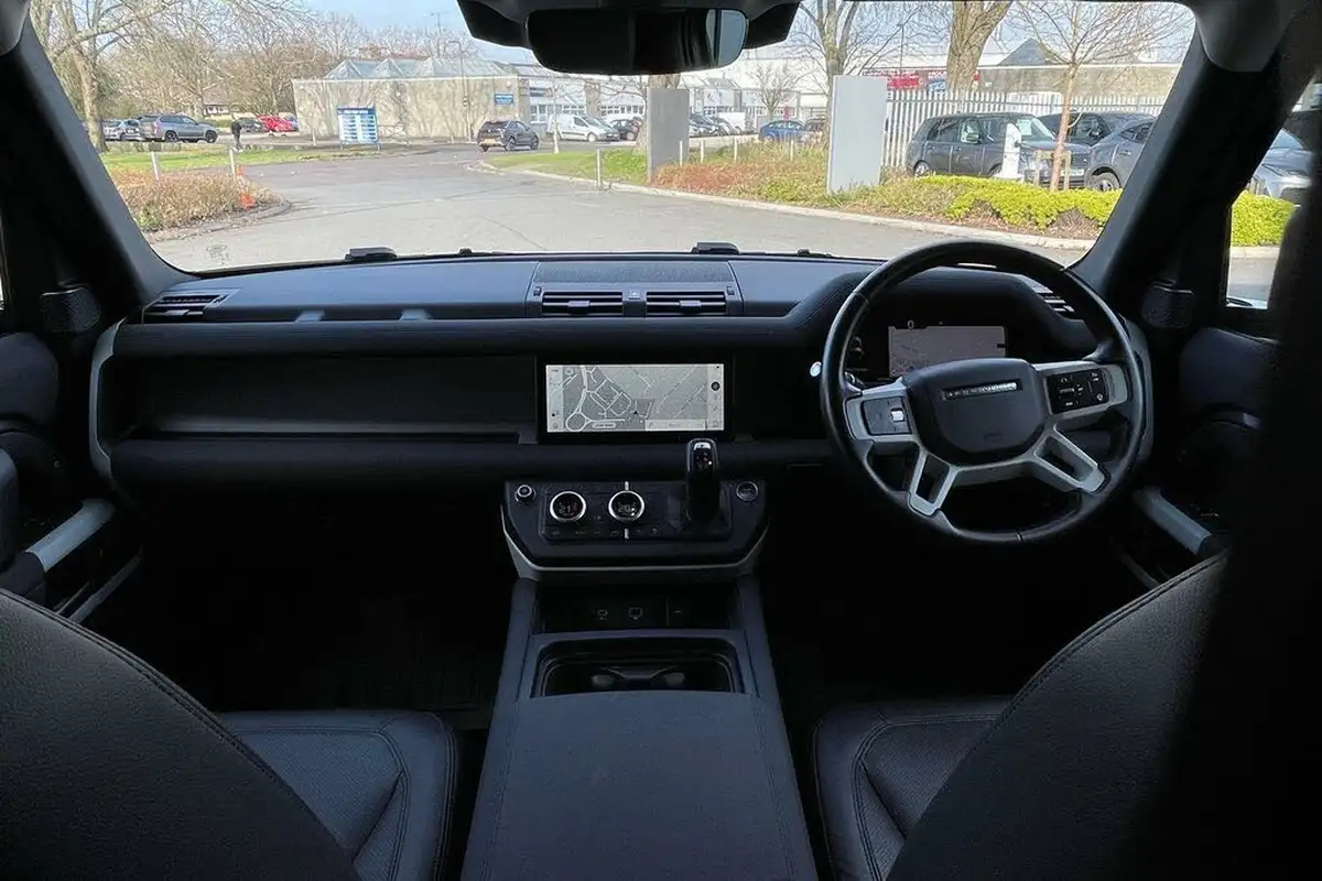 2023-land-rover-90-defender-30-d250-hard-top-se-90-2997cc-big-2