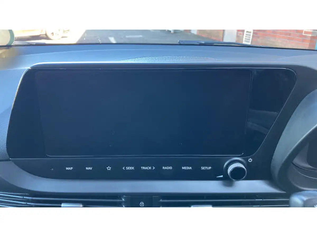 2022-hyundai-i20-10-t-gdi-premium-eclutch-imt-big-11