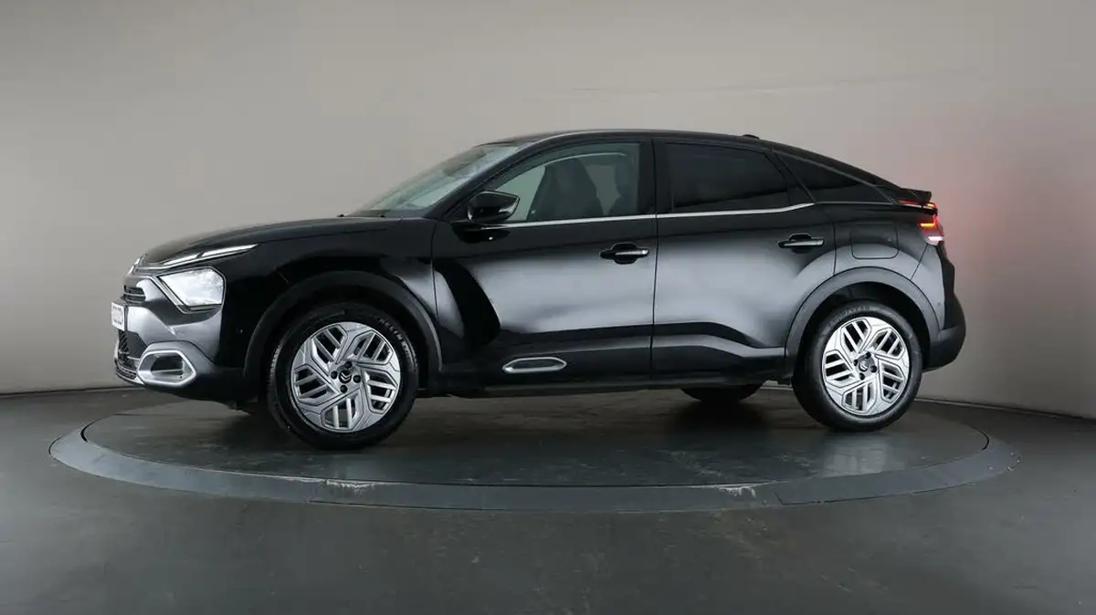 2023-citroen-c4-15bluehdi-shine-plus-big-33