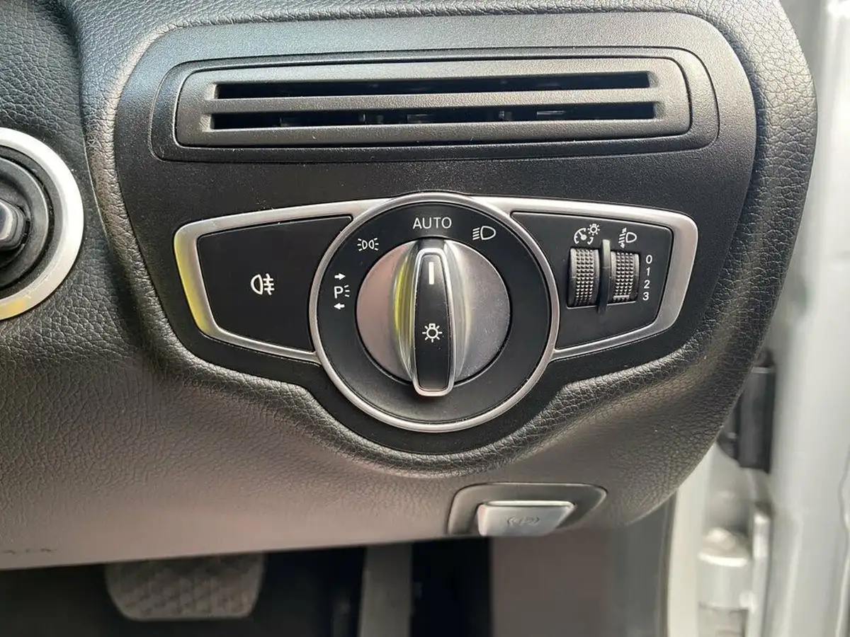 2018-mercedes-benz-c-class-20-c200-se-executive-edition-estate-5d-9g-tronic-plus-big-53