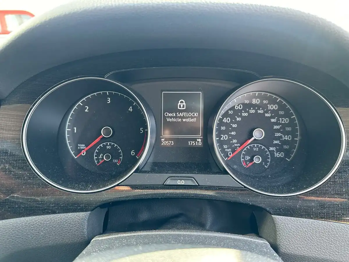 2019-volkswagen-golf-sv-20tdi-gt-ss-big-3