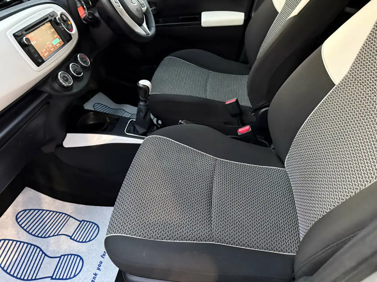 2013-toyota-yaris-133-trend-vvt-i-5d-big-38