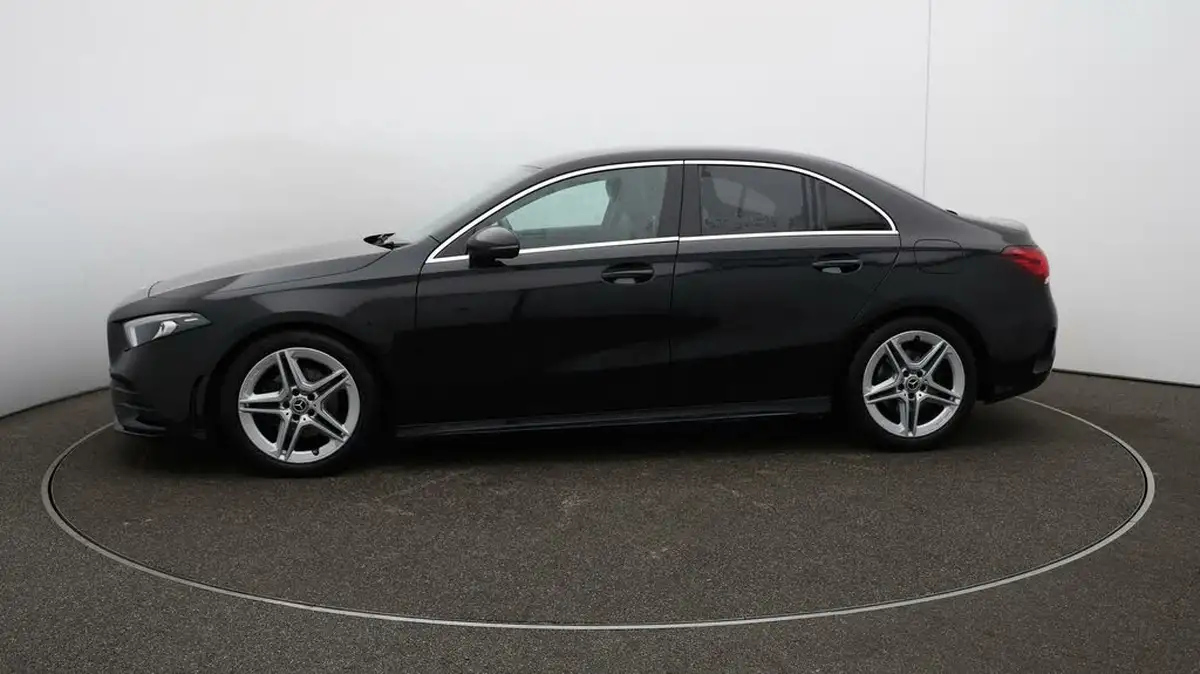 2020-mercedes-benz-a-class-13-a200-amg-line-saloon-4d-7g-dct-big-4