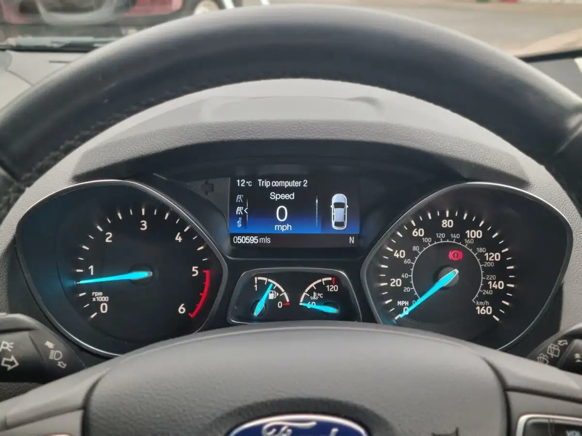 2017-ford-kuga-20tdci-titanium-180ps-awd-big-36