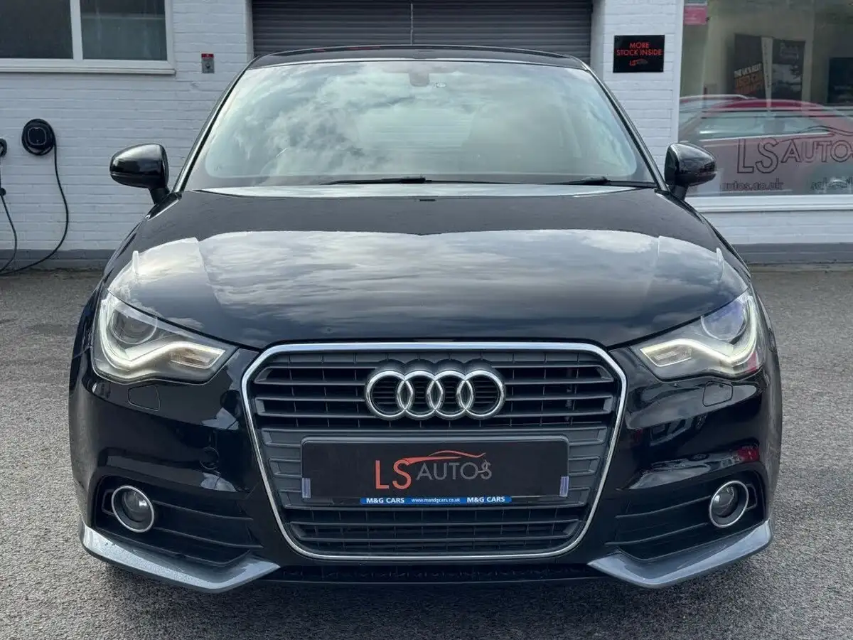 2012-audi-a1-20td-contrast-edition-big-8
