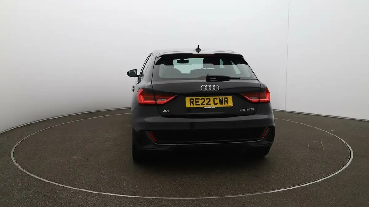 2022-audi-a1-10-25-tfsi-s-line-big-6