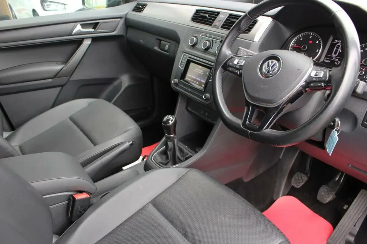 2020-volkswagen-caddy-maxi-life-20tdi-c20-102ps-big-1