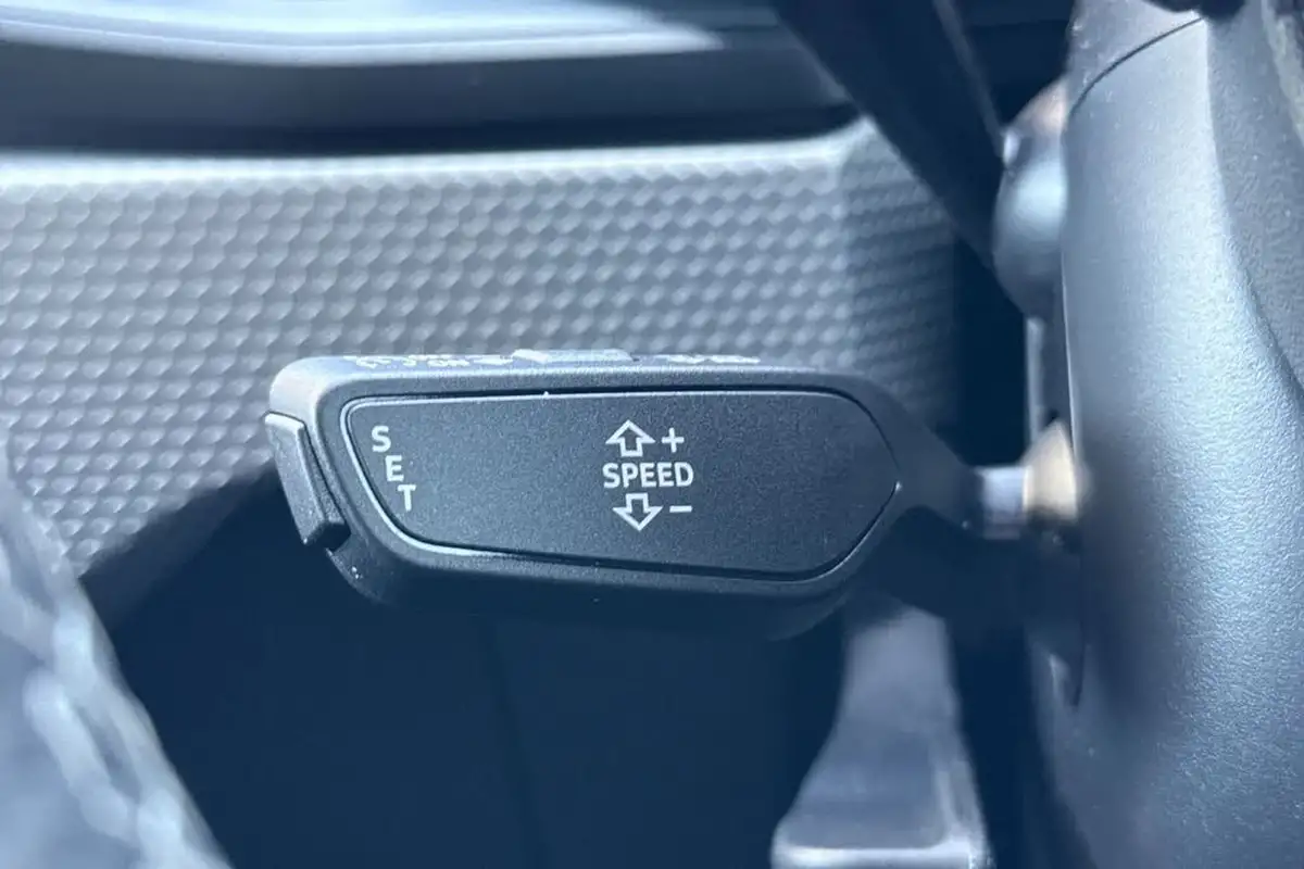 2024-audi-a1-10-30-tfsi-black-edition-116ps-big-35