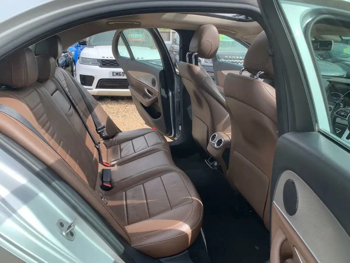 2018-mercedes-benz-e-class-20d-e220d-se-premiumss-saloon-4d-big-41