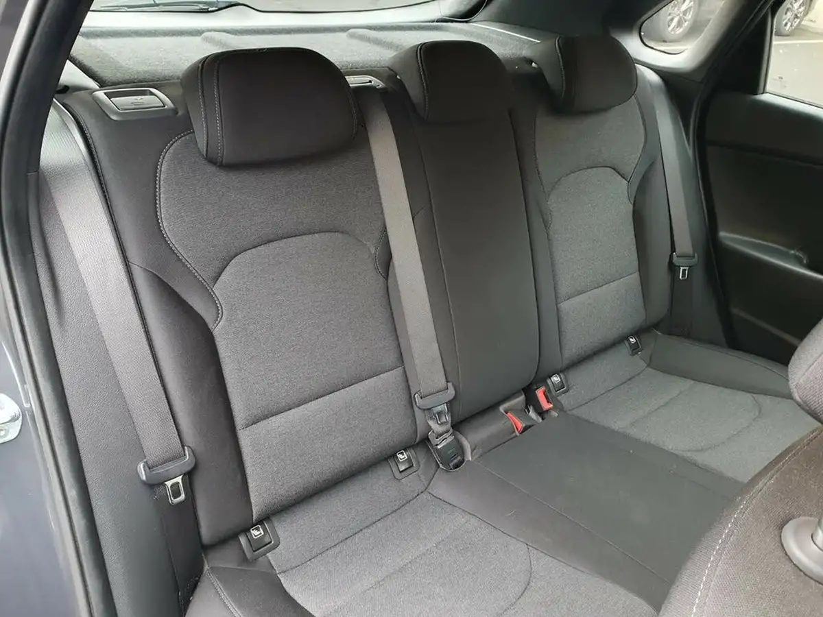 2021-hyundai-i30-10-t-gdi-se-connect-hatchback-big-11