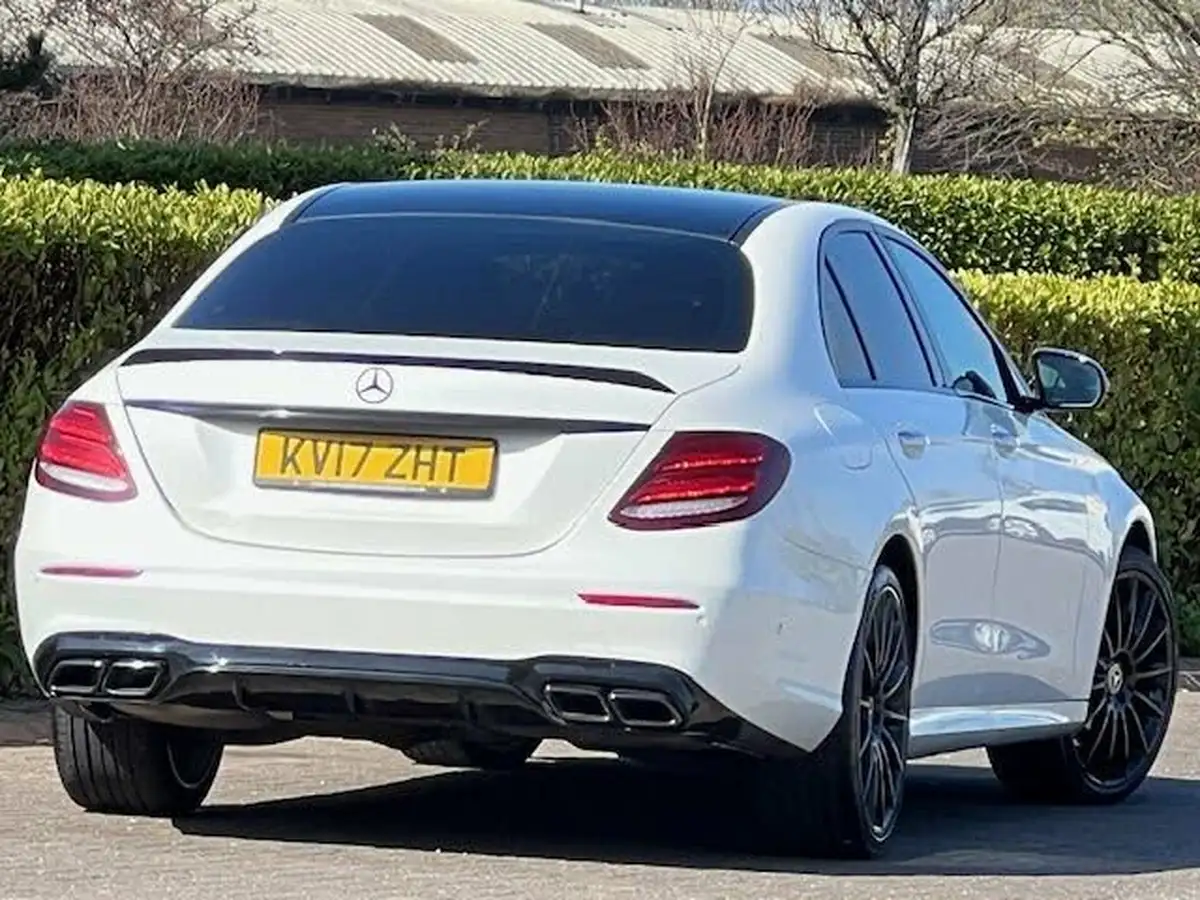 2017-mercedes-benz-e-class-30d-e350d-amg-line-premiumss-saloon-4d-big-7