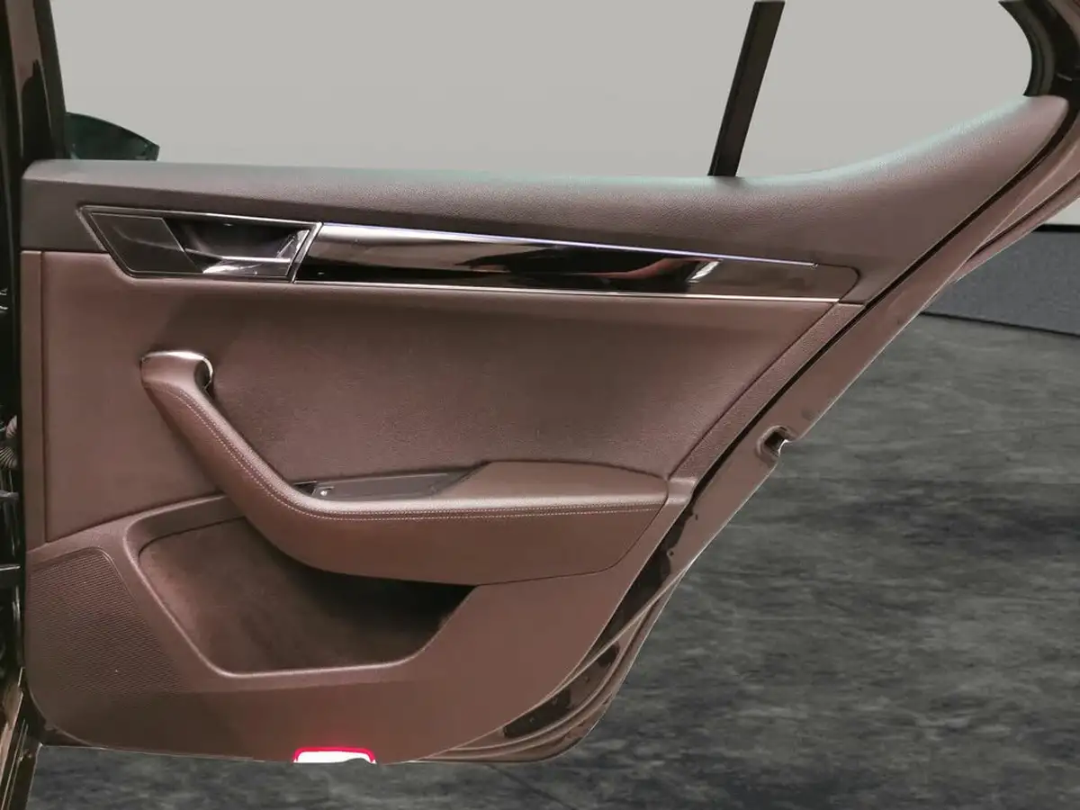 2021-skoda-superb-14-tsi-laurin-klement-hatchback-big-26