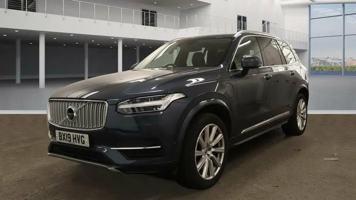 2019-volvo-xc90-20-t8-inscription-384bhp-ss-big-2