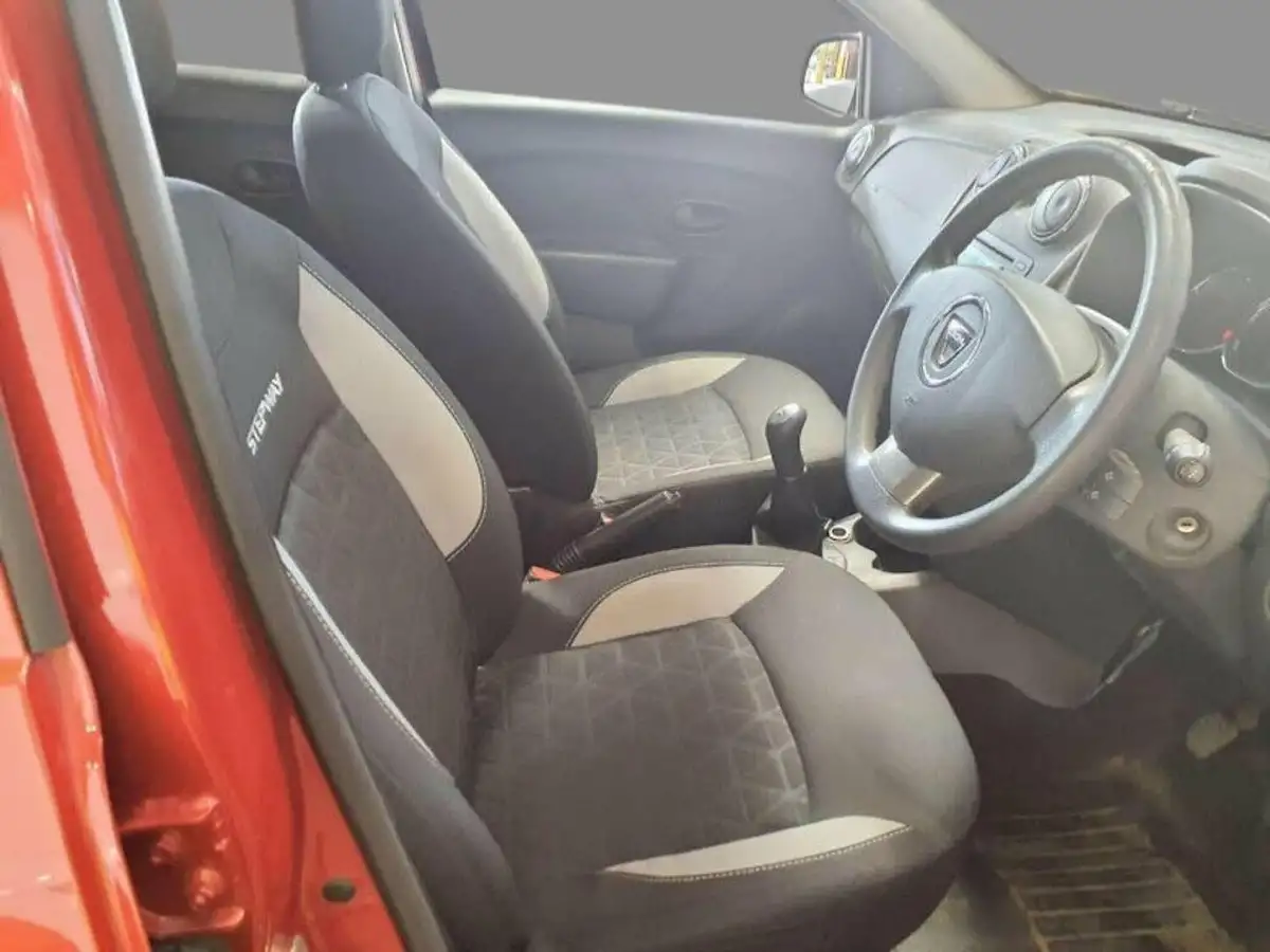 2015-dacia-sandero-stepway-09-ambiance-big-4