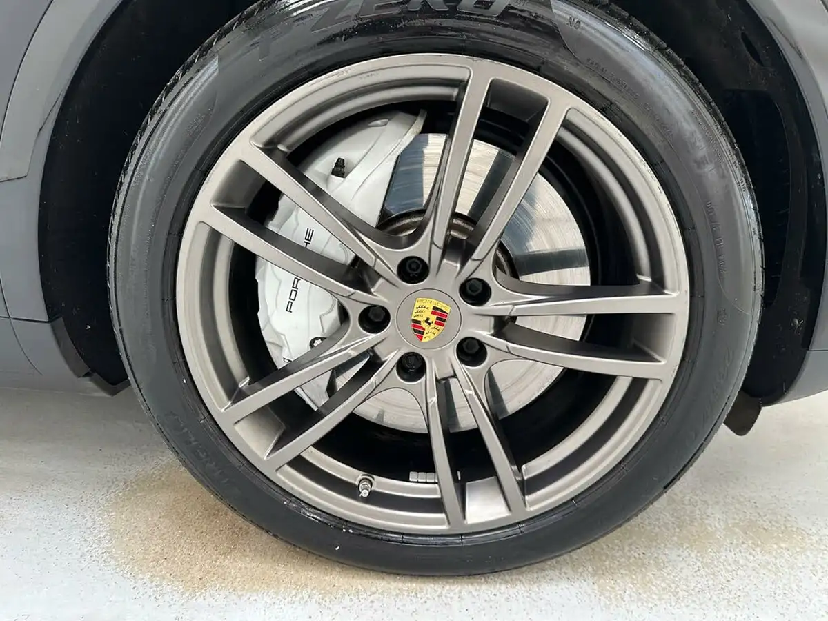 2018-porsche-cayenne-30-v6-s-big-45
