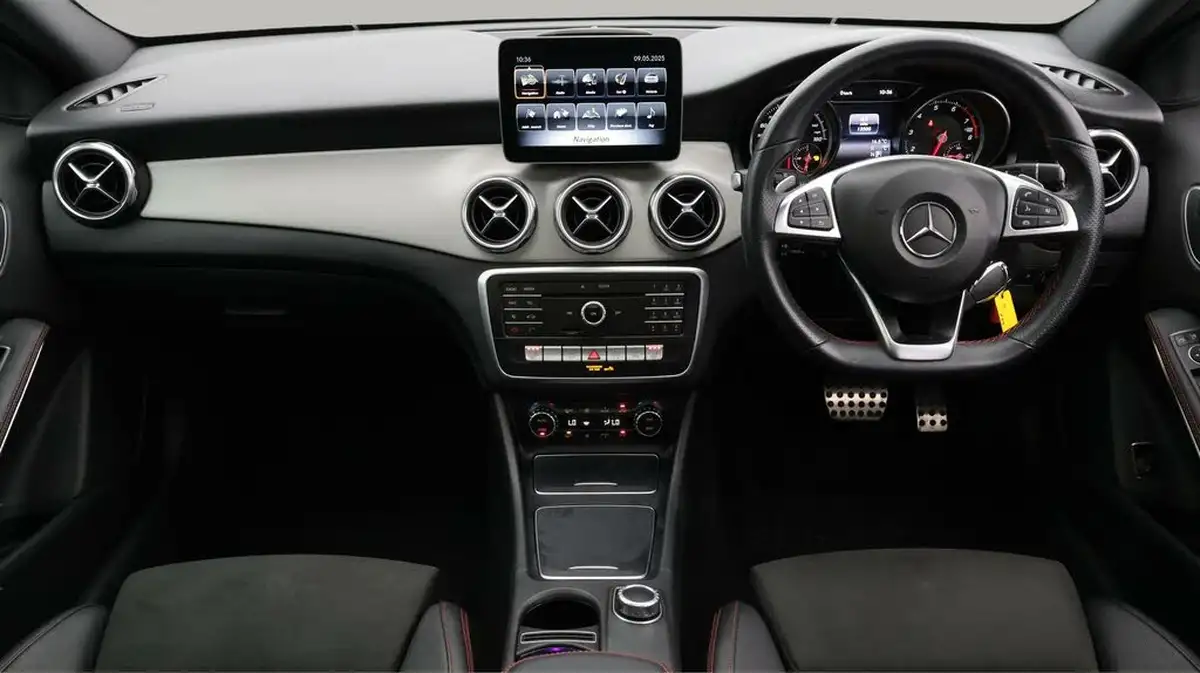 2020-mercedes-benz-gla-class-16-gla-200-amg-line-edition-plus-7g-dct-big-13