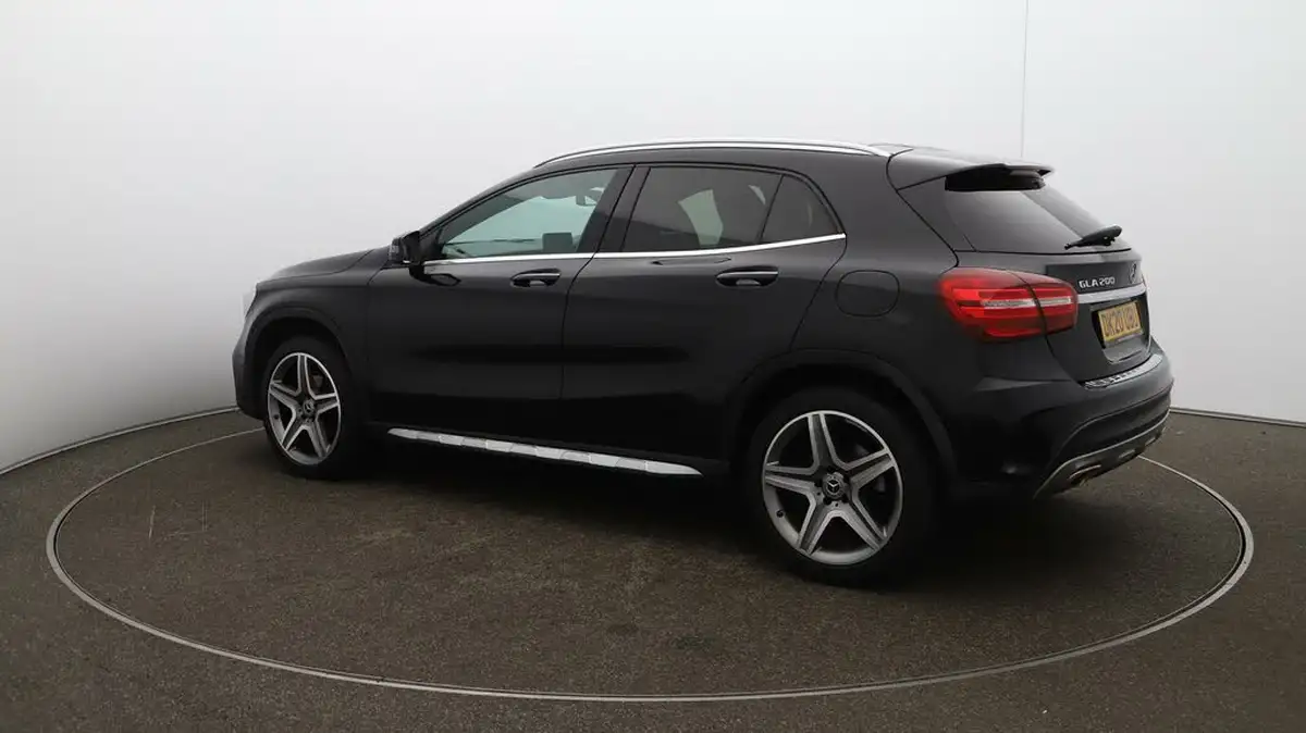 2020-mercedes-benz-gla-class-16-gla-200-amg-line-edition-plus-7g-dct-big-31