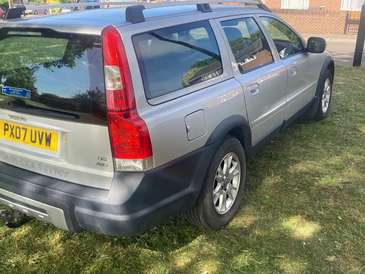 2007-volvo-xc70-24td-d5-se-185-bhp-big-2